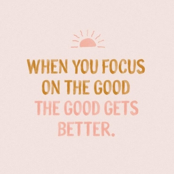 🌸•🌸•🌸 - Picture 3 of 3